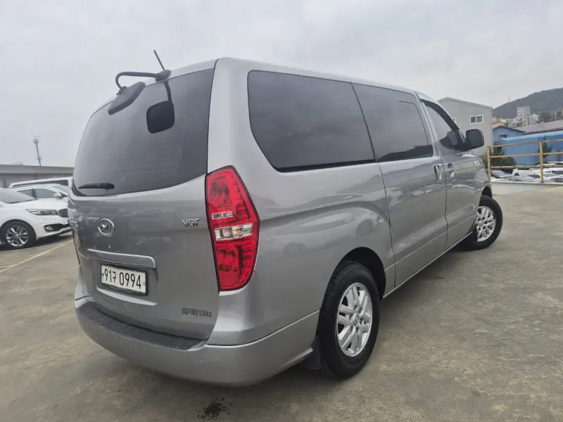 Hyundai Grand Starex