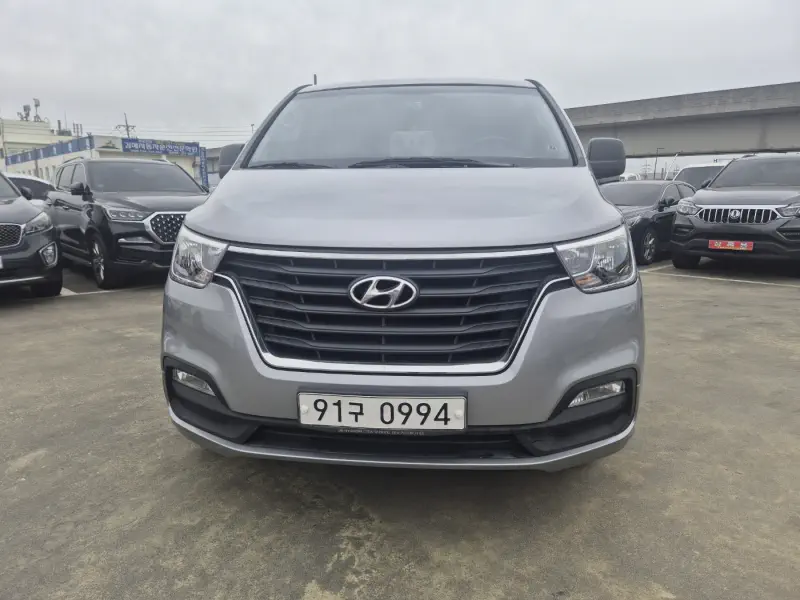 Hyundai Grand Starex
