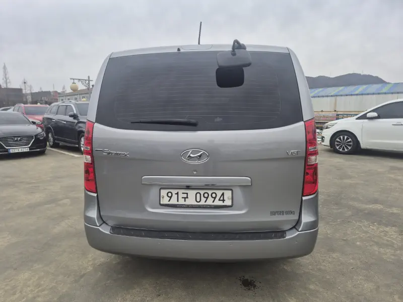 Hyundai Grand Starex