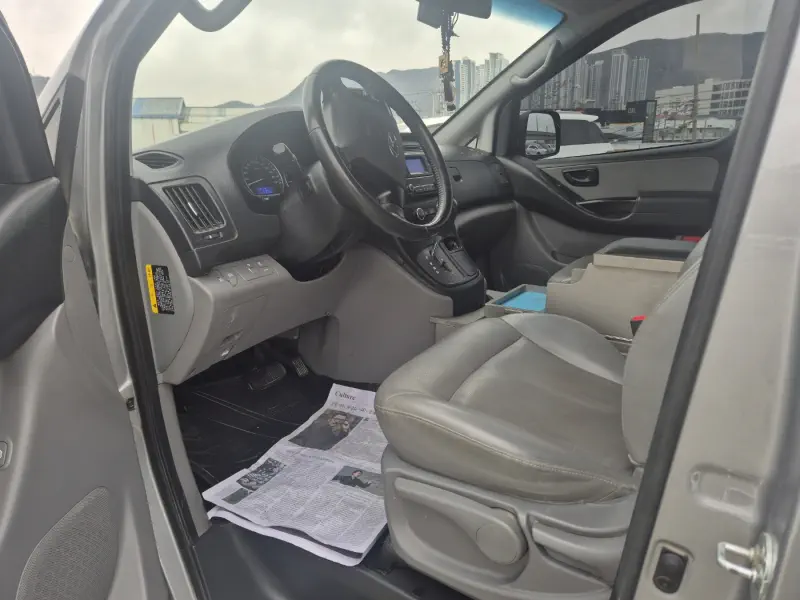 Hyundai Grand Starex