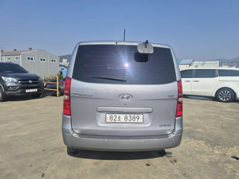 Hyundai Grand Starex