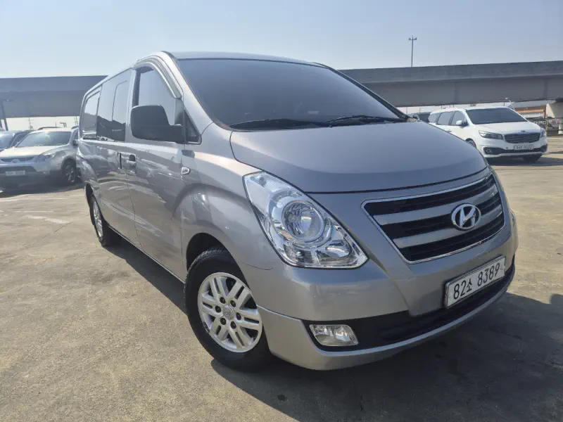 Hyundai Grand Starex