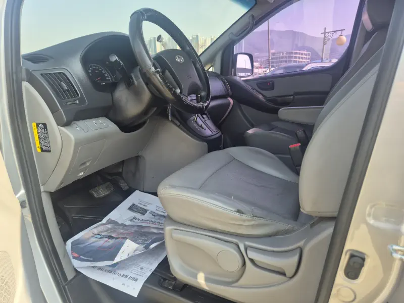 Hyundai Grand Starex