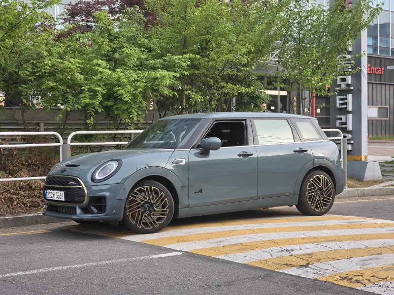 MINI Clubman