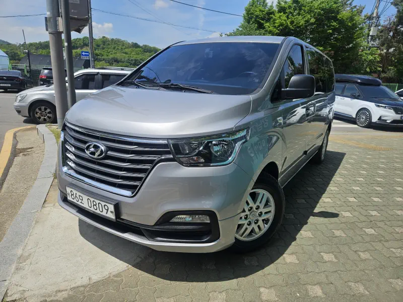 Hyundai Grand Starex