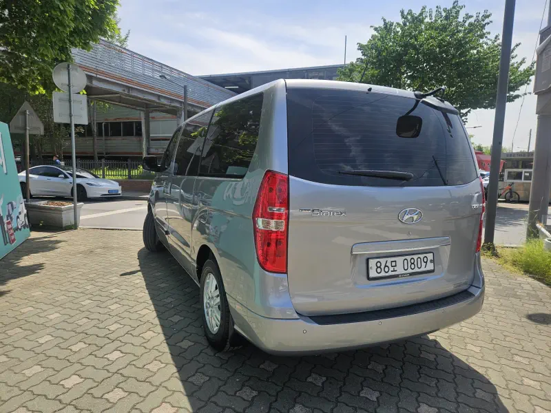 Hyundai Grand Starex