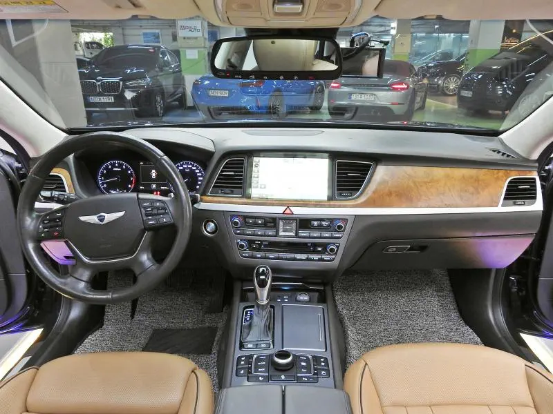 Hyundai Genesis