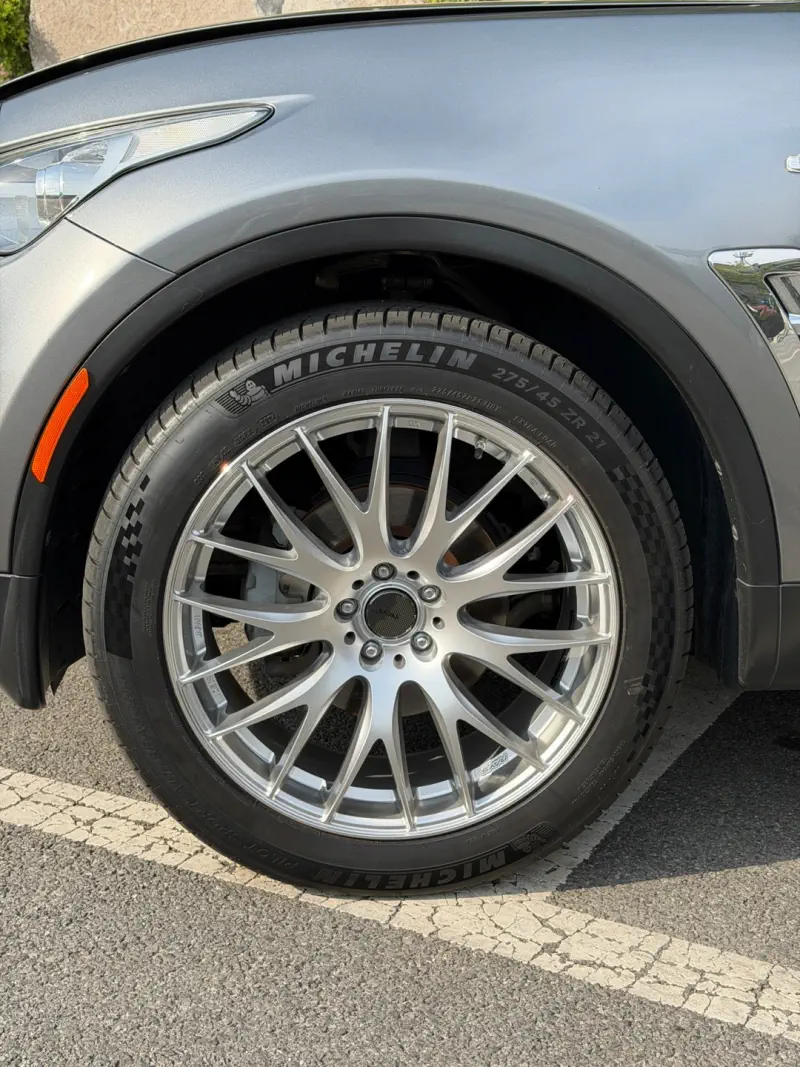 Infiniti FX