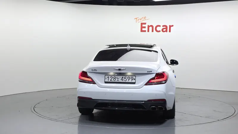 Genesis G70