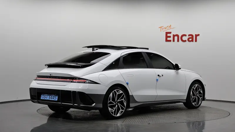Hyundai Ioniq 6