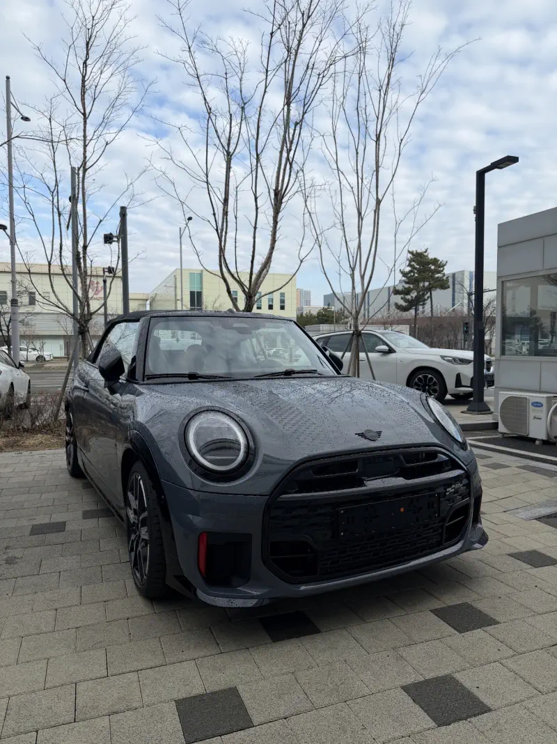 MINI Cooper Convertible