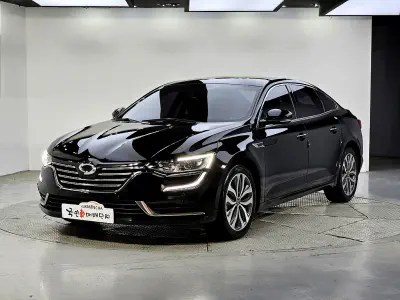 Renault SM6