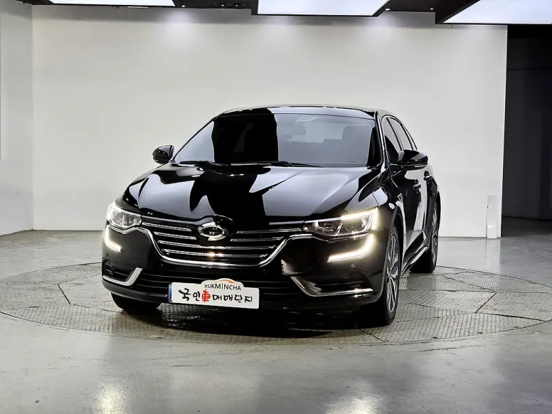 Renault SM6