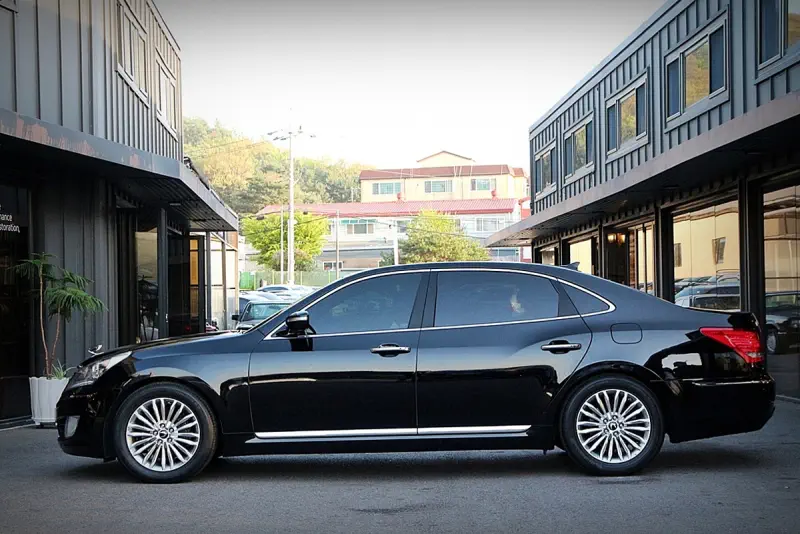 Hyundai Equus