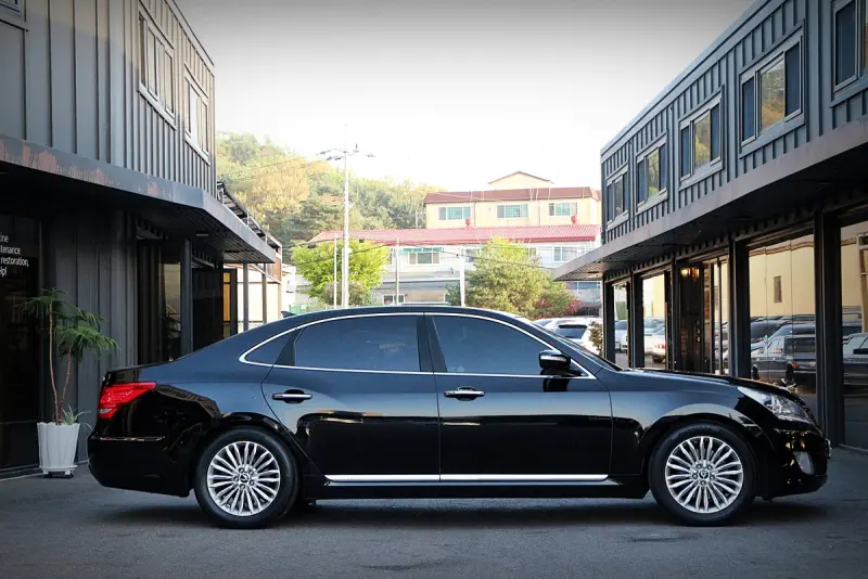 Hyundai Equus