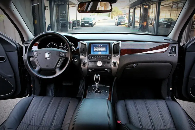 Hyundai Equus