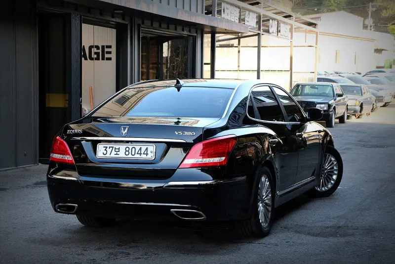 Hyundai Equus