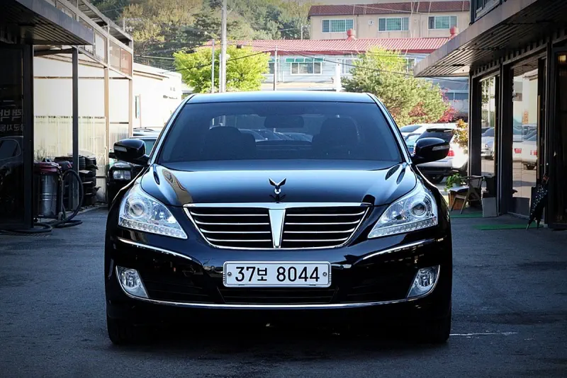 Hyundai Equus