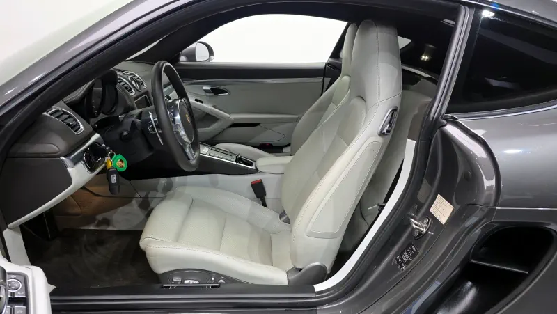 Porsche Cayman