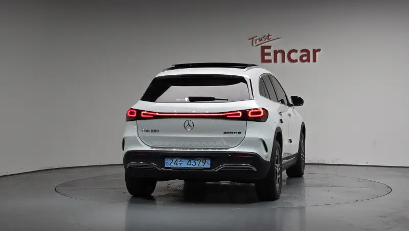 Mercedes-Benz EQA