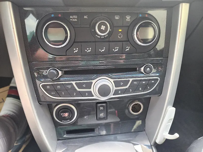 Renault QM5