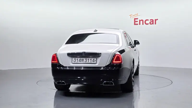 Rolls-Royce GHOST