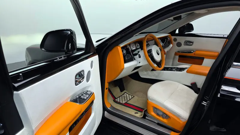 Rolls-Royce GHOST