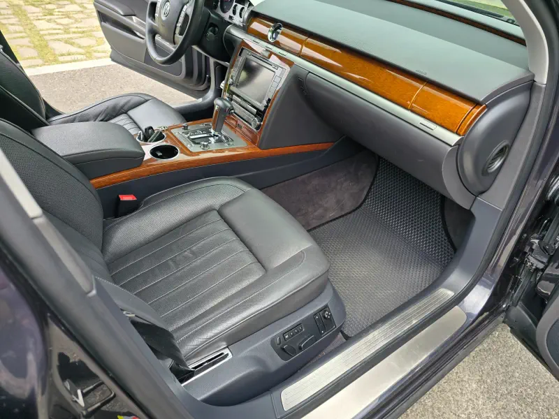 Volkswagen Phaeton