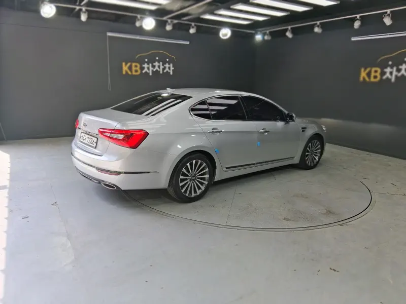 Kia K7