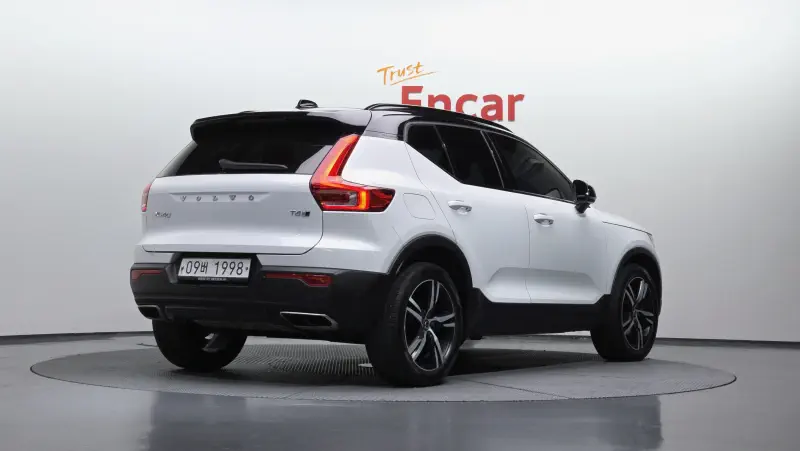 Volvo XC40