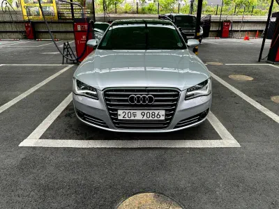 Audi A8
