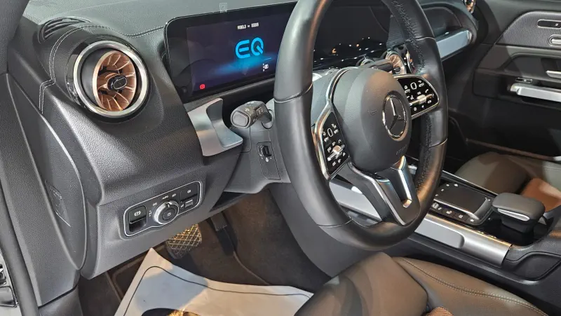 Mercedes-Benz EQB