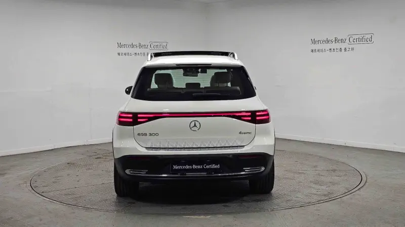 Mercedes-Benz EQB