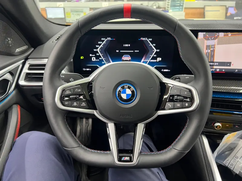 BMW i4