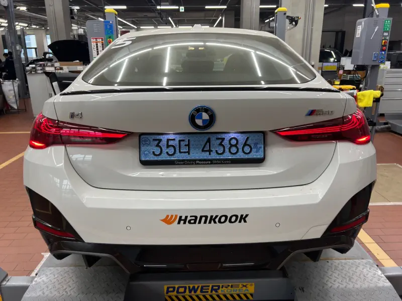 BMW i4