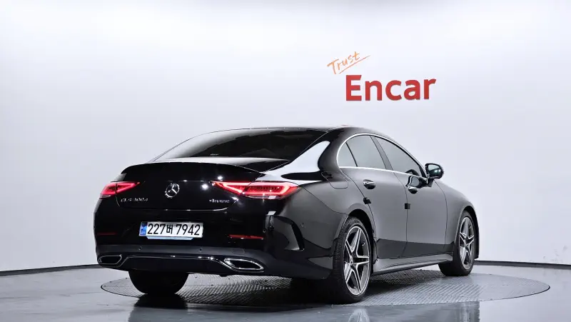 Mercedes-Benz CLS-Class