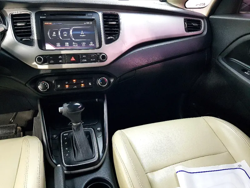 Kia Carens