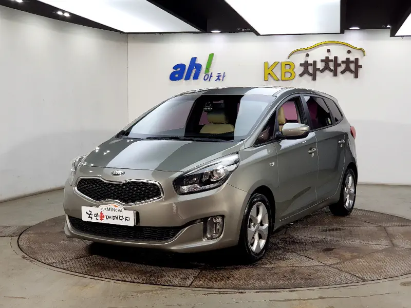 Kia Carens