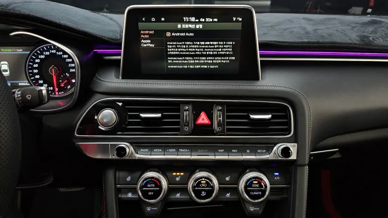 Genesis G70