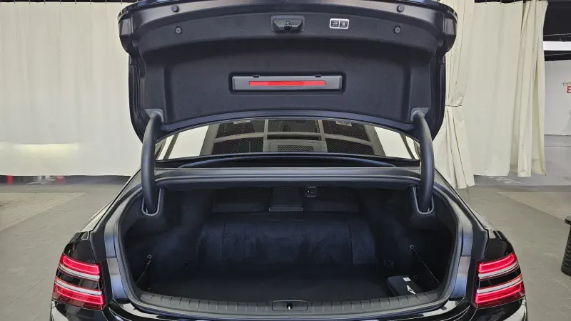 Genesis Electrified G80