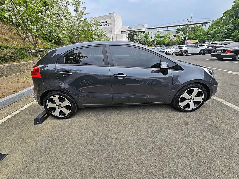 Kia pride