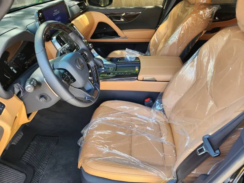 Lexus LX570