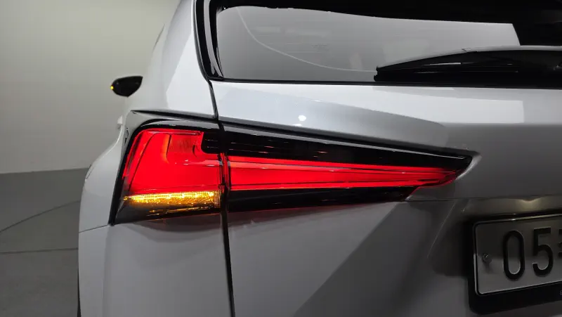 Lexus NX300h