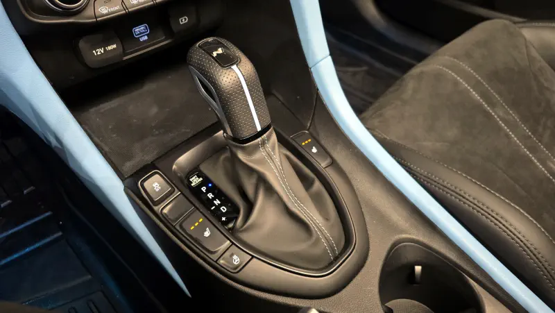 Hyundai Veloster