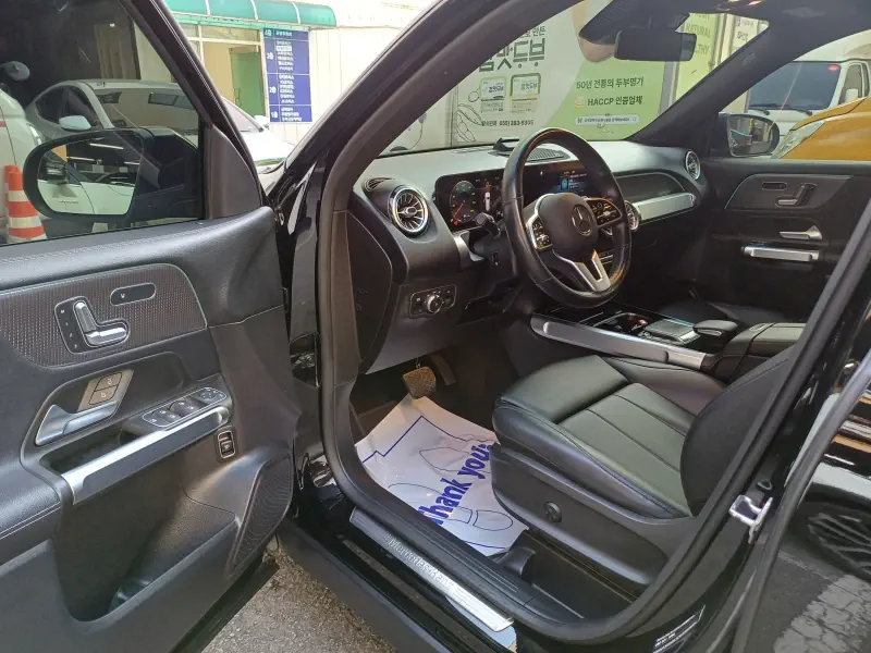 Mercedes-Benz GLB-Class