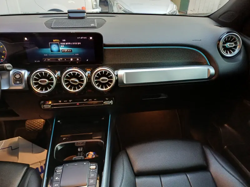 Mercedes-Benz GLB-Class