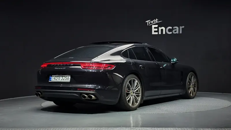 Porsche Panamera