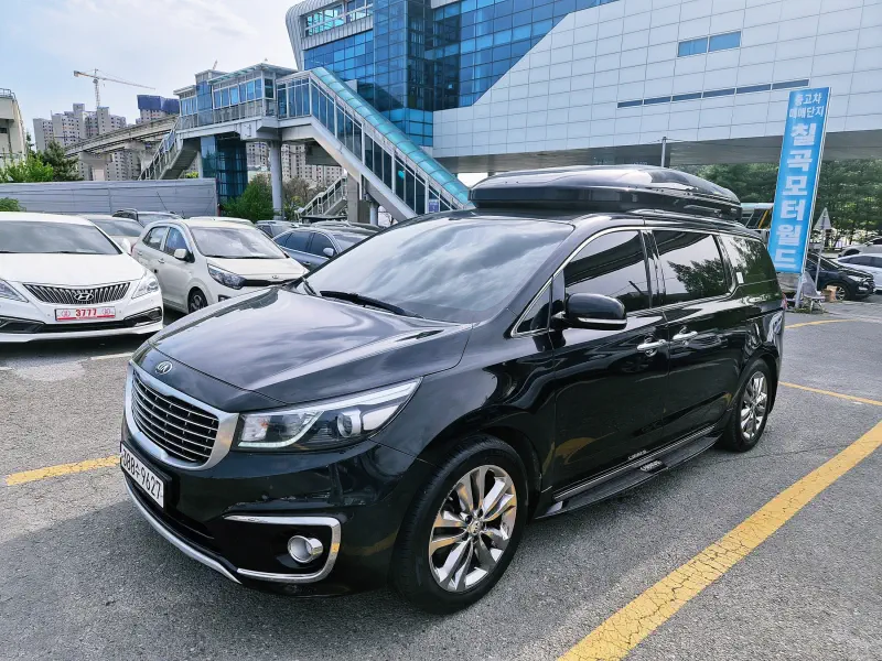 Kia Carnival