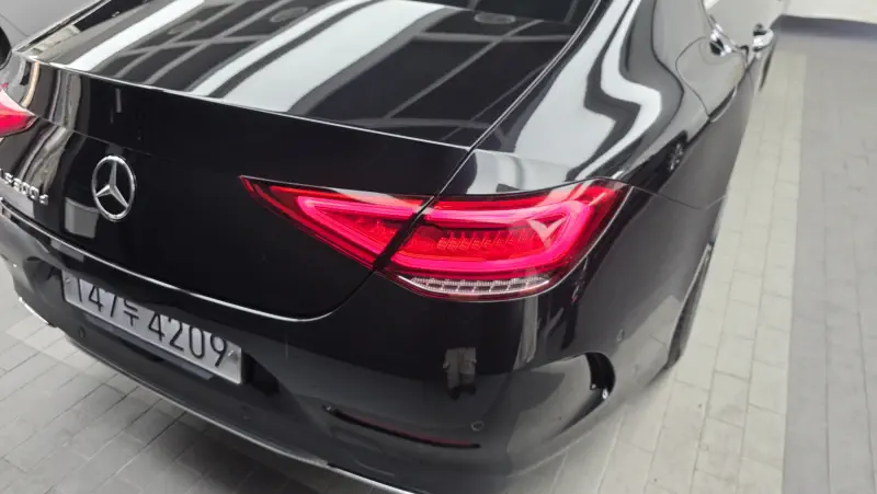 Mercedes-Benz CLS-Class