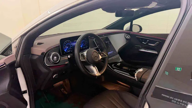 Mercedes-Benz EQE